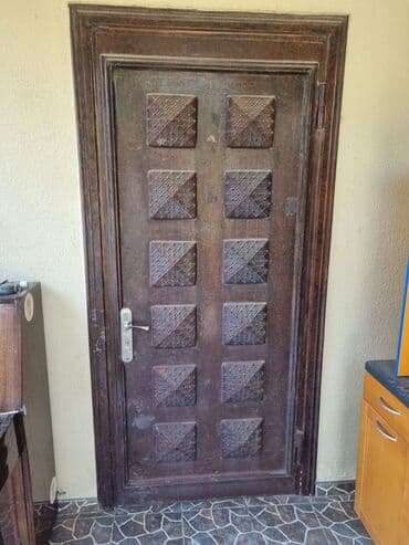 Mənzil üçün İşlənmiş Giriş qapısı Glazok ilə, Zəmanətsiz, Ünvandan götürmə