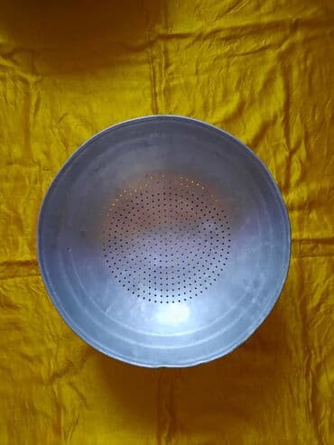 nar şirəsi çəkən: Assuzen SSRI istehsali. Material: Alyumin. d‐ 35 sm. Veziyyeti cox — 3