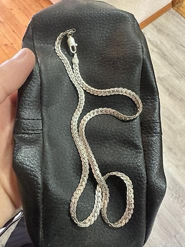 Boyunbağılar: Gümüş boyunbağı - Material: 925 əyar sterling gümüş (birləşdirici — 2