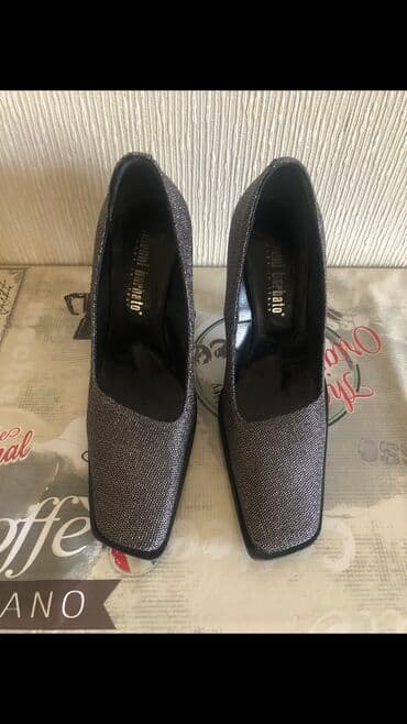 женские золотистые туфли: Туфли, Размер: 35.5, цвет - Серебристый, Б/у — 1