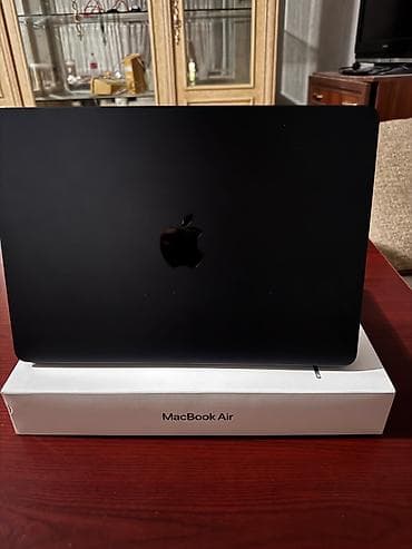 macbook 2020: Apple MacBook Air 13" – M4 çip, 16 GB yaddaş, 256 GB yaddaş sahəsi — 3