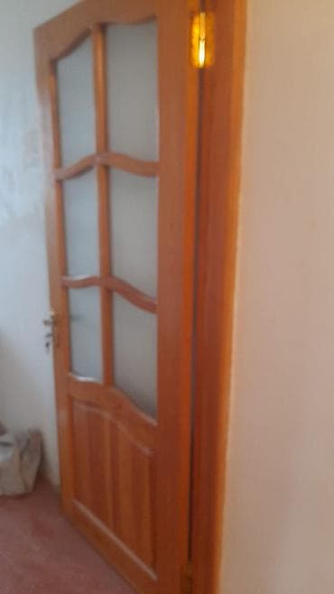 otaq qaplar: 2 ədəd taxta qapl satılır.90/2 0lcudr.petle,çərçivə üstündədir.qiymet — 2