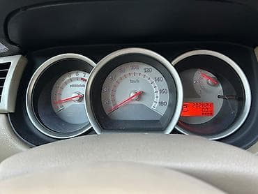 arceo disk: Nissan Tiida: 1.5 l | 2011 il Hetçbek — 7