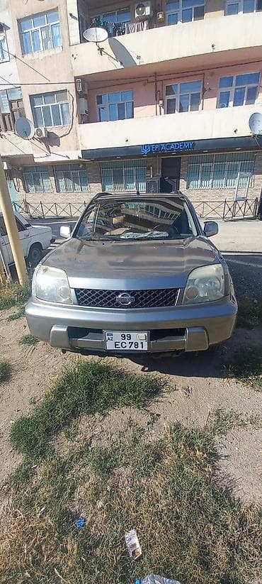 Nissan X-Trail: 2 l | 2002 il Krossover