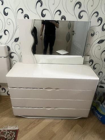 güzgü ev: Güzgülü — 1