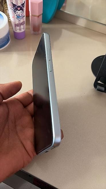 find x9 pro: Oppo A6 Pro, 256 GB, rəng - Gümüşü, Barmaq izi — 8