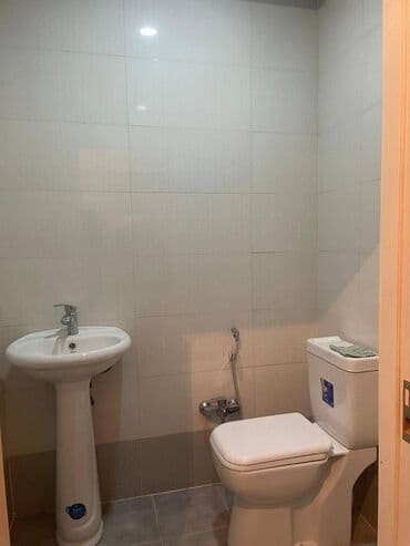 xocasəndə evlər: Yasamal rayonu,yasamal midada yerleşir 10 ve 9 nömreli marşrutun — 9