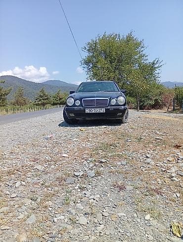 Mercedes-Benz E 240: 2.4 л | 1999 г. Седан — 8
