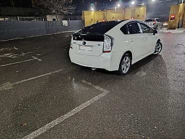 e39 guzgu: Toyota Prius: 1.8 l | 2011 il Hetçbek — 4
