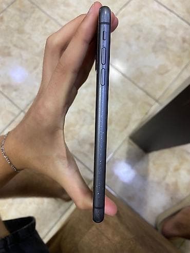 apple iphone 3g: IPhone 11, Qara, Qırıq — 5