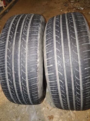 резина на авто: 1 ed qiyməti qeyd olunub. 2ədəd avtomobil şini — 7