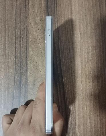 redmi 13 c kabro: Şəffaf silikon telefon qabı - Model uyğunluğu: alt hissədə USB‑C — 2