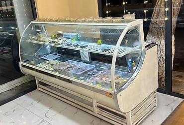 ucuz soyuducular: Soyuducu vitrin tam işlək 420 Azn satılır. Ölçü 2m. Təcili çıxmalıdır — 1