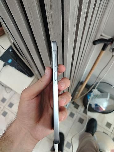 hard disk ssd: Samsung Galaxy A17, 128 GB, rəng - Gümüşü, Simsiz şarj — 5