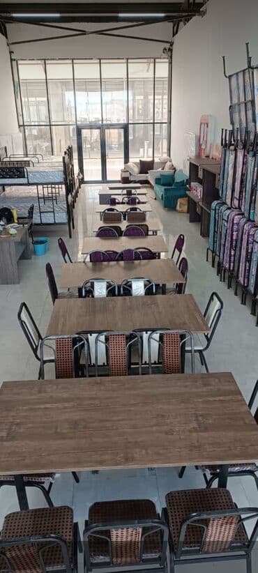 kvadrat masa: Qonaq otağı üçün, Yeni, Açılmayan, Kvadrat masa, 16 stul — 8