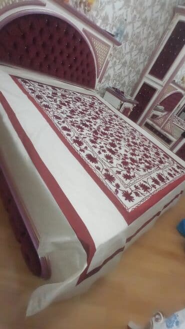 işlənmiş krafatlar: Yataq üçün Yeni Yataq örtüyü — 2