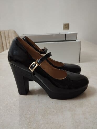 uşaq evleri: Ayaqqabı 37 razmer Lakirovni — 4