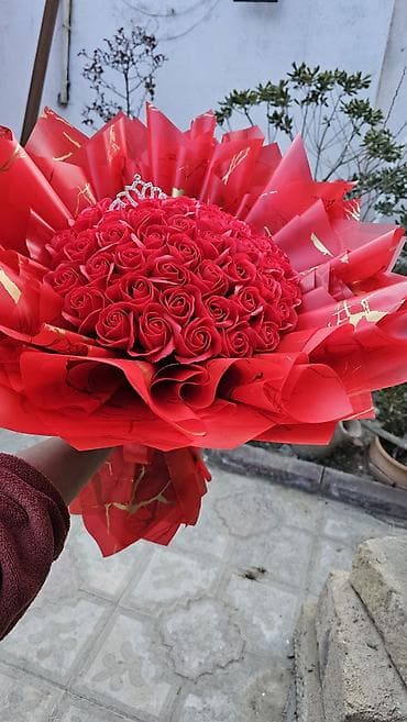 Qırmızı gül buketi Son 2 ədəd əldədir!!! Əhmədli mt.s 51 ədəd — 1