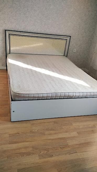 mebel kredit: İki nəfərlik çarpayı – başlıqla birlikdə - Ölçü: təxmini 160x200 sm — 2