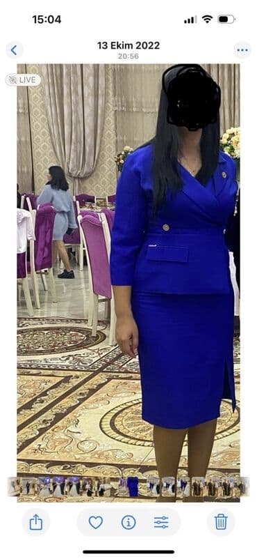 голубые женские костюмы: Kobalt mavi qadın kostyum dəsti V-yaxa, 3/4 qol, iki qızılı düymə — 1