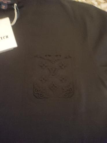 Kişi geyimləri: Louis Vuitton kişi T‑şörtü - Rəng: qara - Model: qısaqoll, klassik — 3