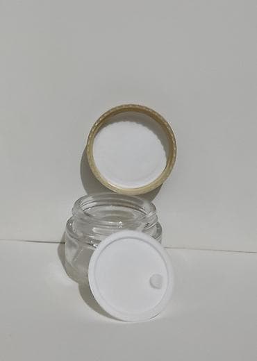 helyum balonu: Şüşə kosmetik qab – bambuk effektili qapaqla Məhsul təsviri: - — 2
