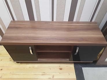 1) TV STEND ( MDF ) - İstehsal- Türkiyə -Əla vəziyyətdədir. -Uzunluq
