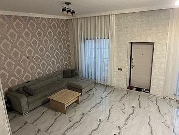 keşlə ev: Satılır: iki mərtəbəli fərdi ev Xüsusiyyətlər: - 2 mərtəbə, geniş — 7