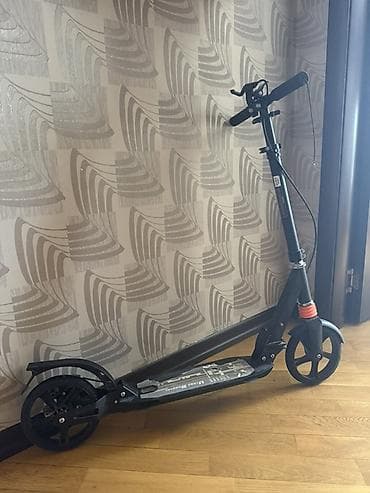 samokat satilir: Uşaq üçün skuter. Yenidir istifadə olunmayıb. 150man alınıb. 100man — 1