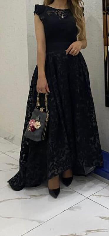 Ziyafət donu, Maksi, Valentino, S