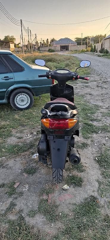3 teker motor: Skuter – şəhər daxili rahat və qənaətli hərəkət üçün - Gövdə rəngi — 2