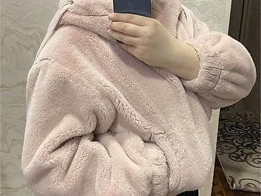 Üst geyimi: Tüklü kapüşonlu - Rəng: açıq pudra/çəhrayı - Material: yumşaq süni — 1