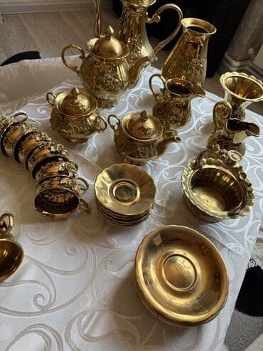 Nahar dəsti, rəng - Qızılı, Farfor, 11 nəfərlik, Çexiya