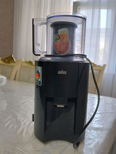 Braun şirəçəkən - Brend: Braun - Rəng: qara korpus, şəffaf şirə qabı