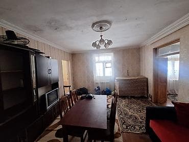 xutor ev: Bakı, Xutor, 3 otaqlı, Köhnə tikili, m. Memar Əcəmi, 100 kv. m — 2