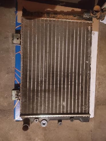 Vaz 2107-04 radiatoru - Material: alüminium əsaslı nüvə, yuxarı və