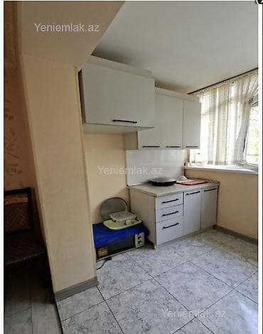 yeni emlak.az kiraye evler: Kohne Tikili Bina! 3 otag 70m2 5 / 1 mertebe Sumgayit 8 mikrayon — 4