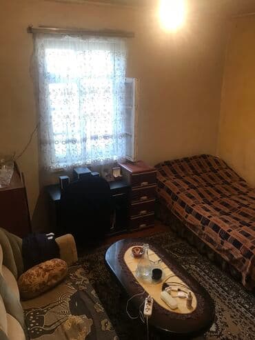 Həyət evləri və villaların satışı: M.Ə. Rəsulzadə qəs. 3 otaqlı, 70 kv. m, Təmirsiz — 10