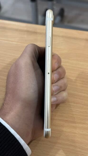 Motorola: IPhone 7, 32 GB, Qızılı, Barmaq izi — 3