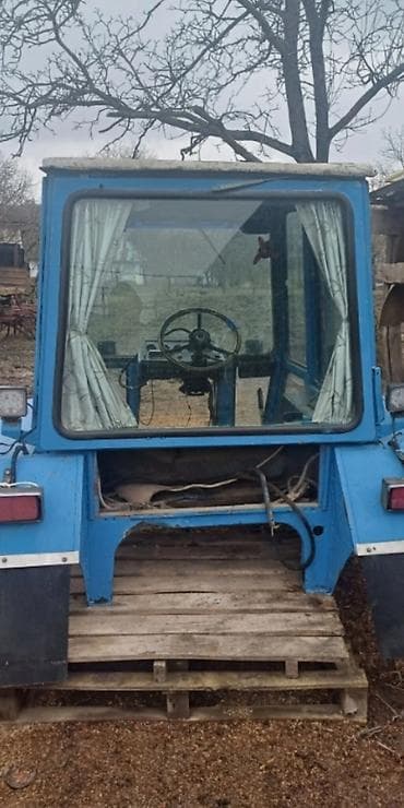 kreditle traktor: Traktorlar — 1