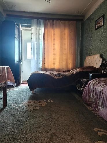 gencede ev: Evlə yaxınlığında avtobus dayanacağı və məktəb var, həyətdə uşaq — 4