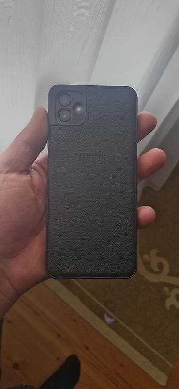 Samsung Galaxy A04, 32 GB, rəng - Qara