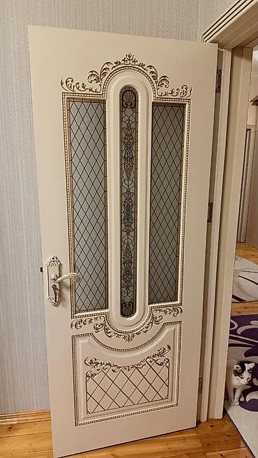 Qapi satilir. 90 azn. 5 ededdi. Standart qapilar. Yaxşı vəziyyətdədir