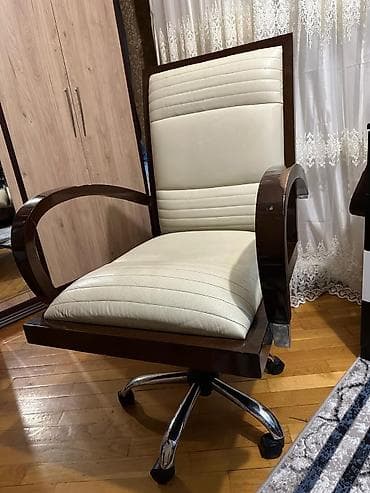 Офисная мебель: Az işlenmiş temiz deri.Ofis kreslosu – taxta konstruksiya və krem — 2