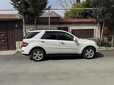 mersedes kapot: Mercedes-Benz M-Class: 3.5 l | 2008 il Ofrouder/SUV — 7