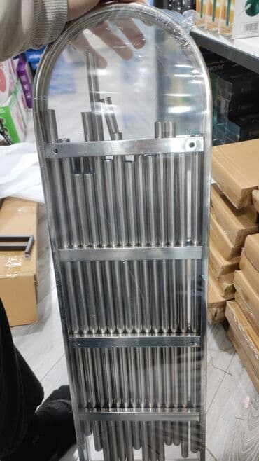 Rəflər: Yeni, Ayaqqabı rəfi — 2