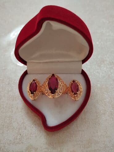 oyun kosolu: Fabrik istehsali, dest, qizil suyunan üzük, razmer 17
Sumqayit — 6