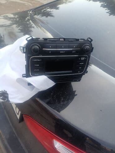 Mobil telefon və aksesuarlar: Maqnitol, AUX — 2