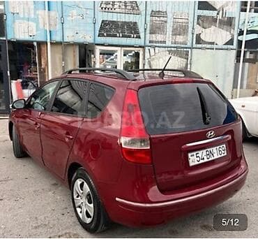 hunday i30: Hyundai i30 CW (universal) – bord rəngli, praktik və geniş ailə — 5