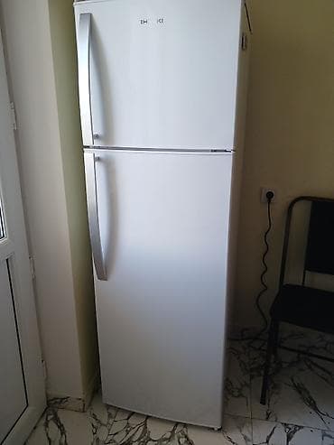 Avtoelektronika: İşlənmiş 2 qapılı Shivaki Soyuducu Satılır, rəng - Ağ, Təkərli — 1